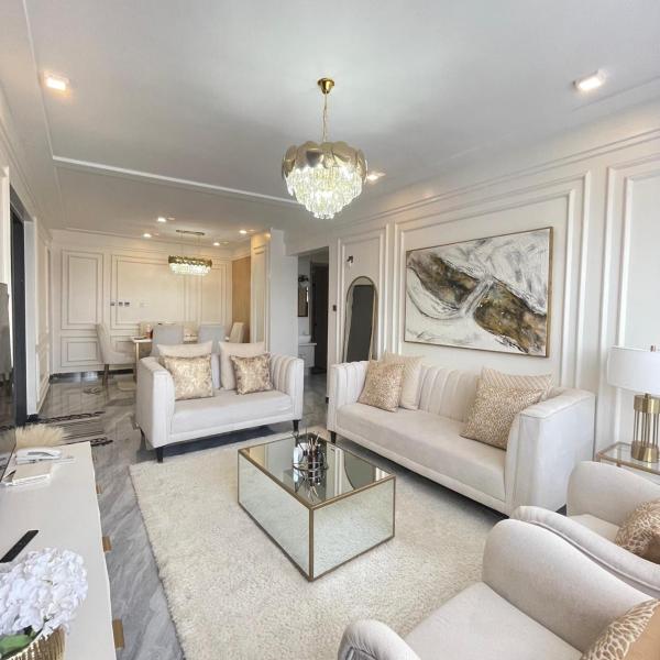 elegantly and beautifully furnished two bedroom apartment with swimming pool children playing ground area and amazing scenic views, Rezerwuj  Nairobi Hotele...