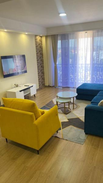 supreme living two bedroom apartment with heated swimming pool fully equipped gym ample parking space children play area and catchy scenic views, Rezerwuj  Nairobi Hotele...