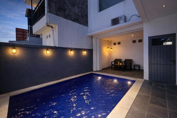 Sanur House Lavender, Rezerwuj  Hotele w Bali z Parkingiem, Parking