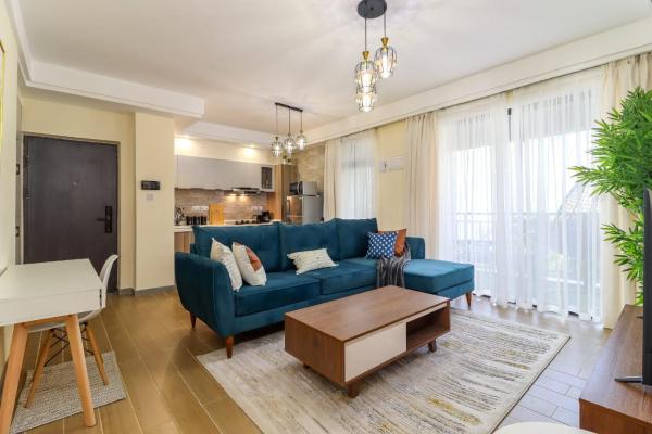 beautiful two bedroom apartment with heated swimming pool fully equipped gym ample parking space and relaxing rooftop with breathtaking city views, Rezerwuj  Hotele w Nairobi z Parkingiem, Parking