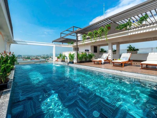 Si Grand Ninh Binh Hotel, Rezerwuj  Hotele w Phúc Trì z basenem, Basen
