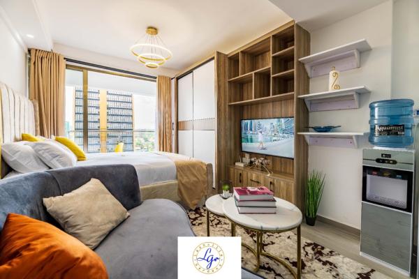 lovely fully furnished studio apartment in kilimani with unbeatable city views, Rezerwuj  Nairobi Hotele...