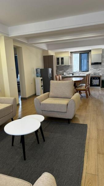 classy elegant apartment with heated swimming pool,fully equipped gym private parking space and amazing city views, Rezerwuj  Nairobi Hotele...