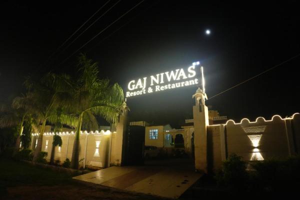 Gaj Niwas Resort and Restaurant, Rezerwuj   