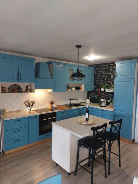 Apartmani Jelena, Rezerwuj  Hotele w Kvarner z Parkingiem, Parking