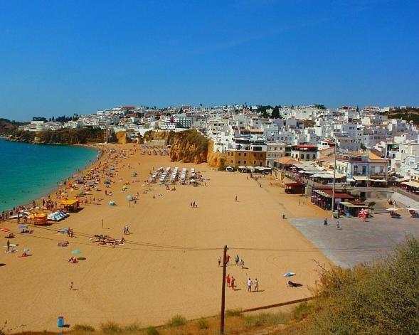 Villa David, Rezerwuj  Hotele w Algarve z Parkingiem, Parking