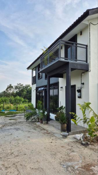 Villa Aisya, Rezerwuj  Kampung Padang Masirat 