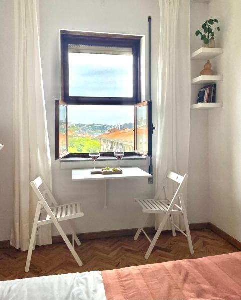 HBA Rooms, Rezerwuj  Hotele w Norte Region z Parkingiem, Parking