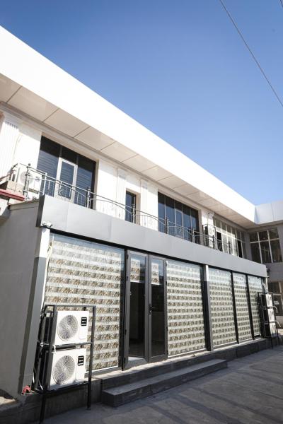 City hostel, Rezerwuj  Hotele w Surkhandarya region z Parkingiem, Parking