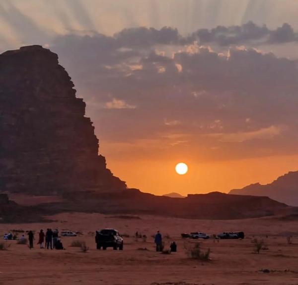 calm Rum, Rezerwuj  Wadi Rum Akaba