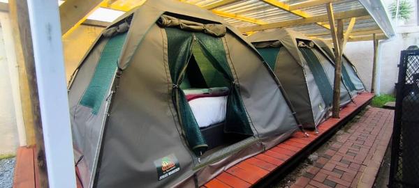 Glamping At Sibebe View Villa, Rezerwuj Pole kempingowe Mbabane Suazi