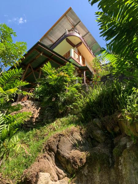 Hostal Xeabaj La Cascada, Rezerwuj  Tzununá Solola