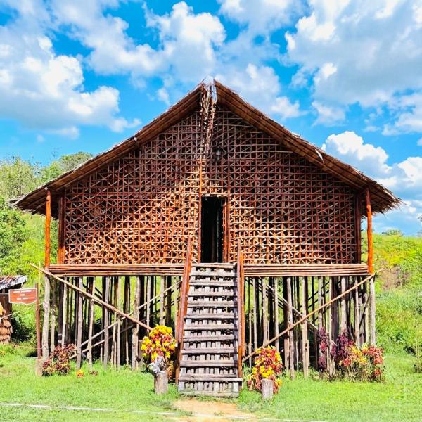 Rumsram Homestay by Rumah Etnik Papua Sorong, Rezerwuj  Klamono West Papua