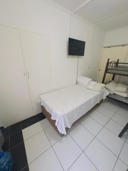 Residential Good Home, Rezerwuj  Hotele w Gaborone z Parkingiem, Parking