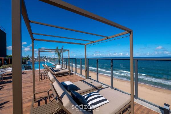 Prédio à beira-mar c/ Piscina e academia - ARUs, Rezerwuj  Hotele w Bahia z Basenem, Basen