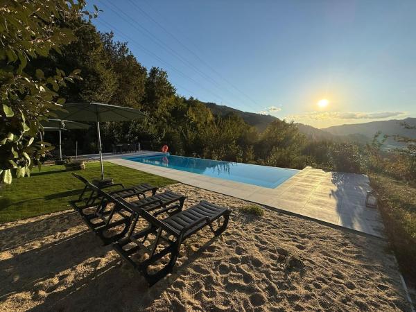 Villa Teixugueiras 1 - Gerês, Rezerwuj  Hotele w Norte Region z Basenem, Basen