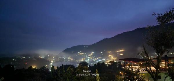 Nandi Casa 4 BHK Luxury Villa Bhimtal Silver Class Homestay, Rezerwuj  Bhimtal Uttarakhand