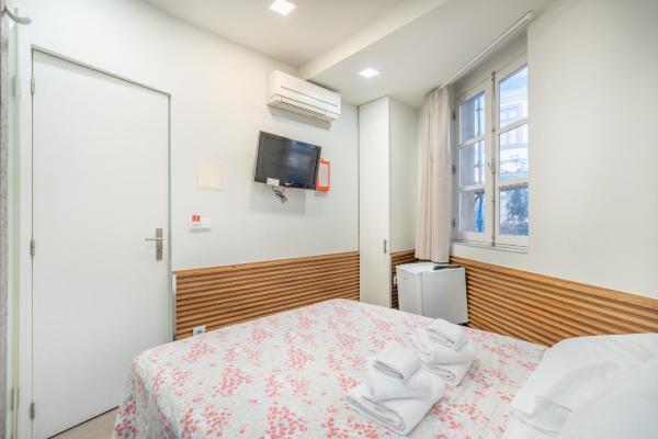 Souto Centro Rooms, Rezerwuj  Hotele w Norte Region z Parkingiem, Parking