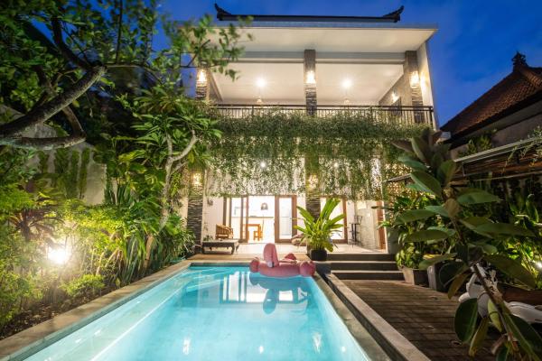 3BR Private Pool Galathe Villa-Canggu, Rezerwuj  Hotele w Bali z Parkingiem, Parking