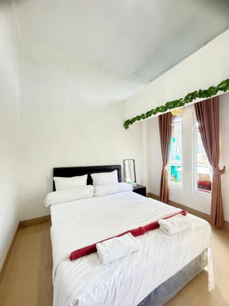 Private Villa Near Nusa Dua Beach Bali, Rezerwuj  Hotele w Bali z Parkingiem, Parking
