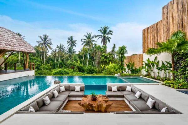 Fazeela Luster 6 BR Private Pool Villa, Rezerwuj  Hotele w Bali z Basenem, Basen