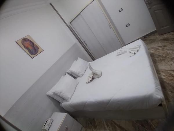 Grand Alaska Inn, Rezerwuj  Kair Cairo Governorate