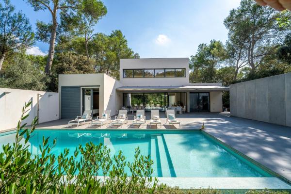 Ideal Property Mallorca - Villa Alzina, Rezerwuj  Hotele w Crestatx z Basenem, Basen