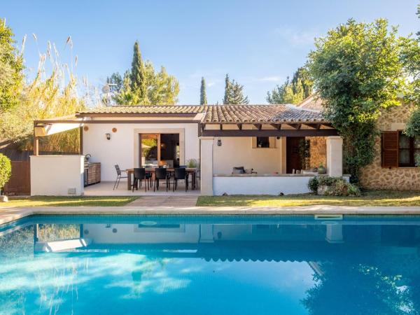 Villa Cuxach de N'Alba By SunVillas Mallorca., Rezerwuj  Hotele w Pollensa z Basenem, Basen