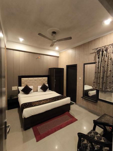 Hotel Aashray, Rezerwuj  Haridwar Uttarakhand