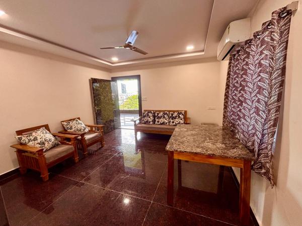 VEL Inn Luxury Suite, Rezerwuj  Visakhapatnam Andhra Pradesh