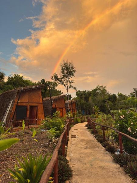 Bongga Village Resort, Rezerwuj  Semporna Sabah