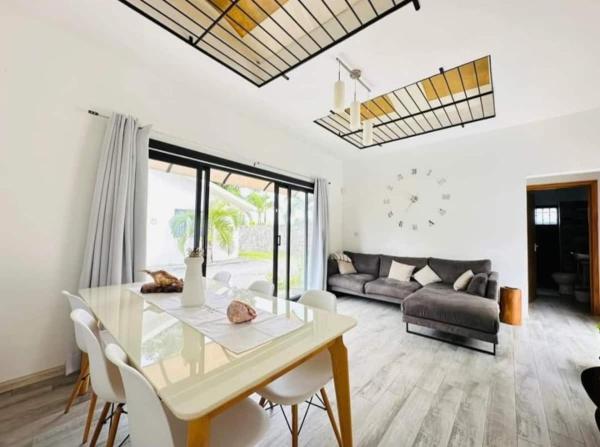New! 3-Bedroom Private Pool Villa in Grand Baie, Rezerwuj  Hotele w Mauritius North Coast z Basenem, Basen