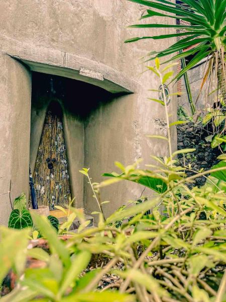 Omahe Kancaku, Rezerwuj  Balong Yogyakarta