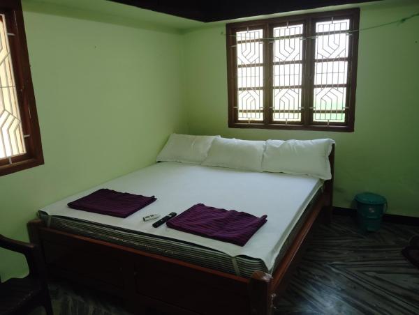 Kirubai Homestay, Rezerwuj  Tiruchendur 