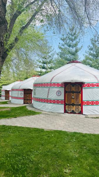 Aul Resort, Rezerwuj  Hotele w Almaty Region z Basenem, Basen