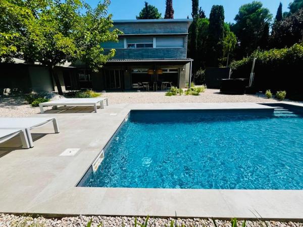 Villa Barrufa, Rezerwuj  Girona Gironès