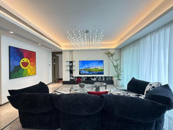 Urban Hub - Chong Qing Branch nice river view luxury large flat 5br, Rezerwuj  Hotele w Chongqing z Basenem, Basen