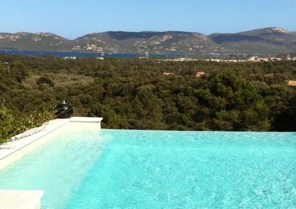 Villa 8 pers vue180 golfe de Porto Vecchio, Rezerwuj  Hotele w Korsyka z Basenem, Basen