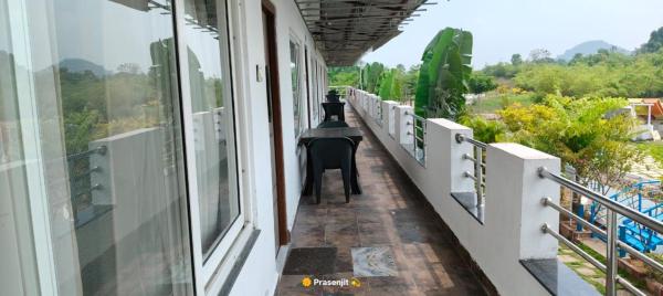 Kakatiya Resort, Rezerwuj  Hotele w Telangana z Basenem, Basen