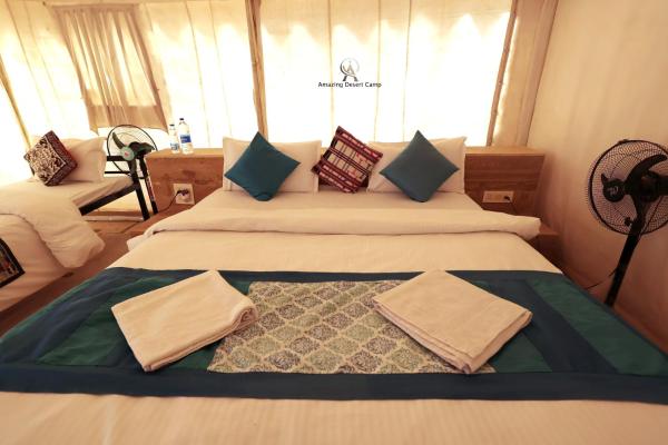 Amazing Resort, Rezerwuj  Sām Rajasthan