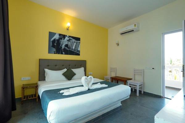 casa titos, Rezerwuj  Hotele w Nowe Delhi z basenem, Basen