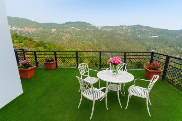 ##Alpine Vista 3-Bedroom Family Cottage In Murree Hills, Rezerwuj  Murree Punjab Region
