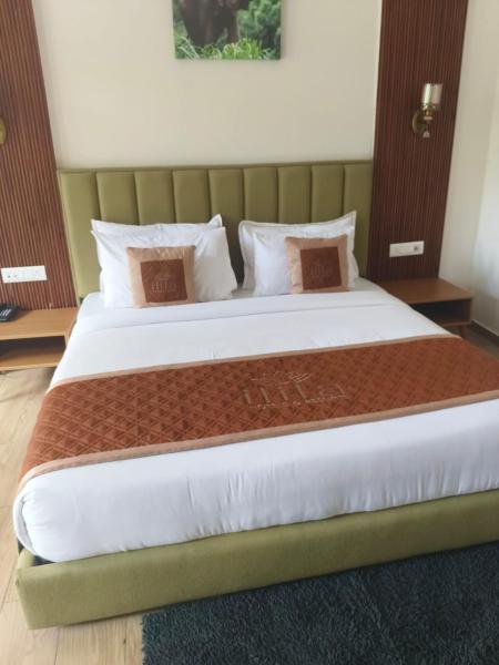 Creekwood Farmhouse Resort, Rezerwuj  Hotele w Uttarakhand z basenem, Basen