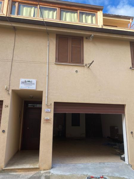 Casa Madonie Isnello, Rezerwuj  Hotele w Sycylia z parkingiem, Parking
