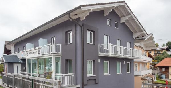 Guesthouse Fuschlsee, Rezerwuj  Hotele w Salzburg z Parkingiem, Parking