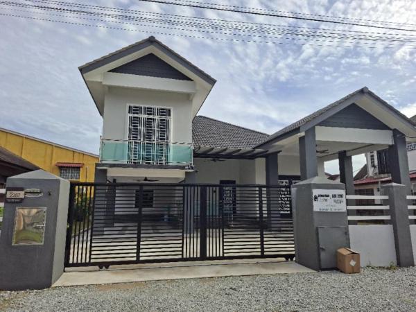 Rumah Inap Prof Homestay Guesthouse Banglo 2 Tingkat 4 Bilik Fully Aircond Kota Bharu - Min 2 nights, Rezerwuj  Kota Bharu Kelantan