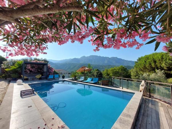 Villa rundinella, Rezerwuj  Hotele w Vero z Basenem, Basen