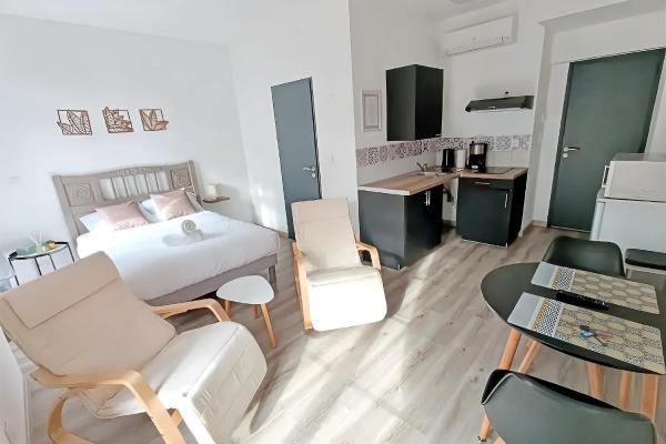 Apt 7, 2ème étage, Studio de 24 m2 avec terrasse plein sud,, Rezerwuj  Amelie-les-Bains-Palalda Pyrénées-Orientales