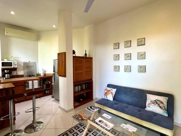 Tortuga, 1BR Apartment in Villa Mar y Sol, Pool, Big Deck, and Wildlife, Rezerwuj Apartament Hotele w Puntarenas z basenem, Basen