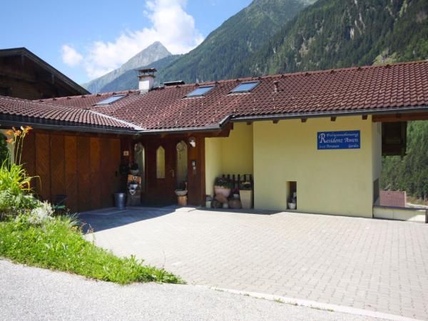 Apartment Residence Awen-1 by Interhome, Rezerwuj Apartament Hotele w Tyrol z parkingiem, Parking